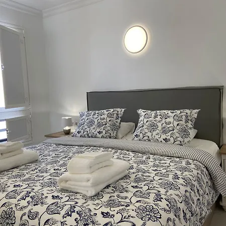 A6 Caleton Blanco Апартаменти