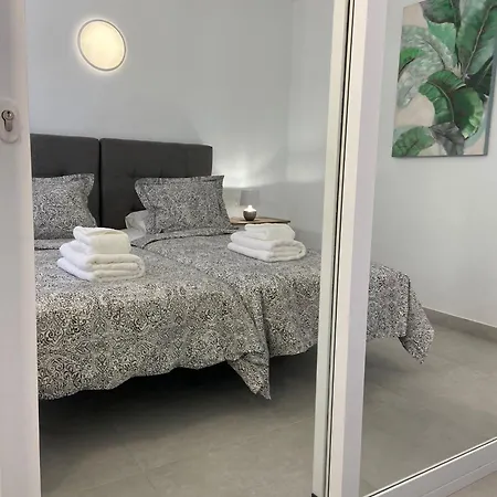 Stunning 2 Bedroom Apartment *